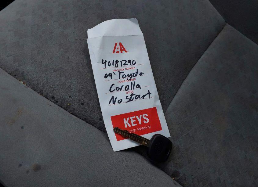 Photo 11 of 2009 Toyota Corolla LE (VIN 1NXBU40E69Z084326)