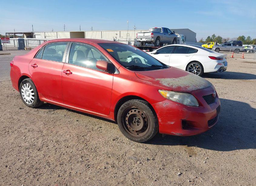 2009 Toyota Corolla XLE (VIN 1NXBU40E69Z114599) main photo