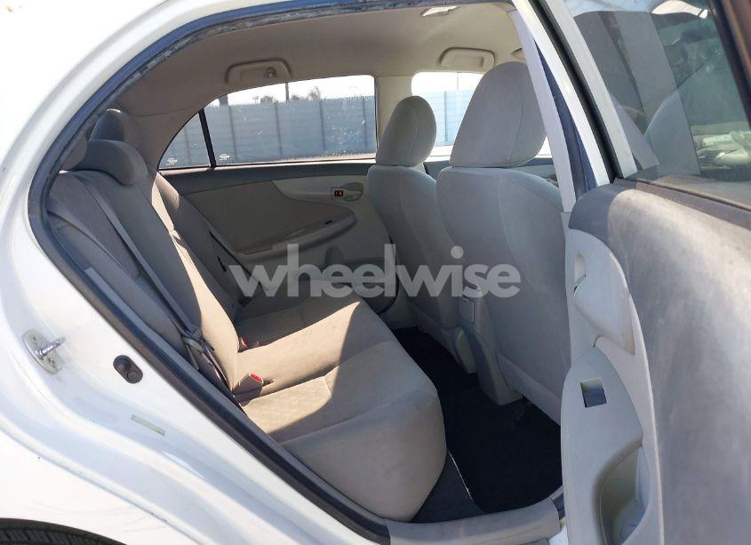 Photo 8 of 2009 Toyota Corolla LE (VIN 1NXBU40E69Z114716)