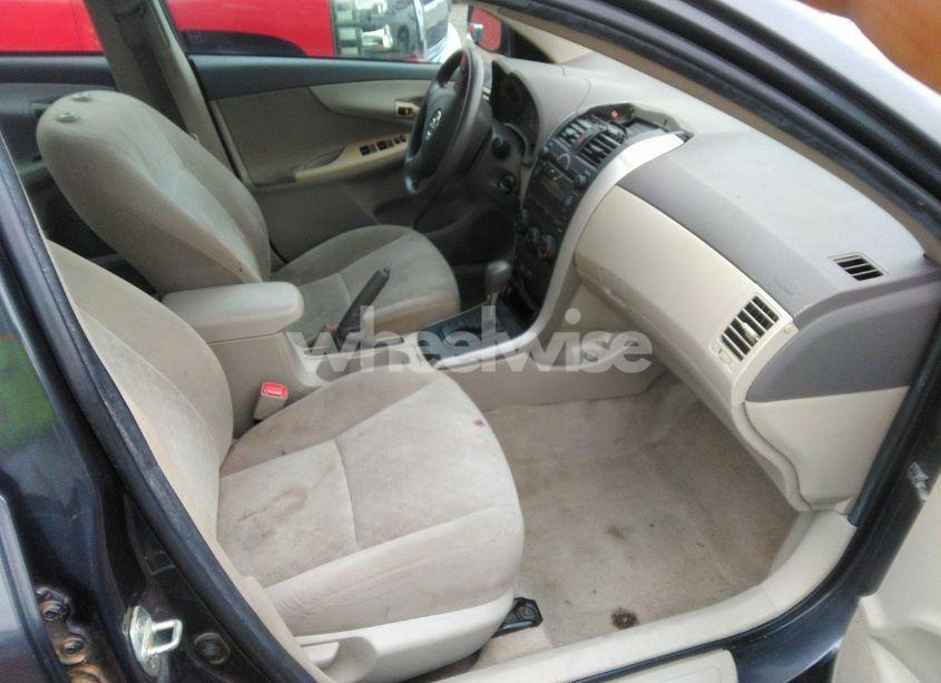 Photo 5 of 2009 Toyota Corolla LE (VIN 1NXBU40E69Z131547)