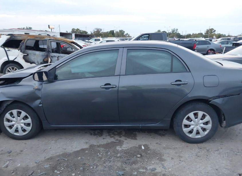 Photo 15 of 2009 Toyota Corolla LE (VIN 1NXBU40E69Z137266)