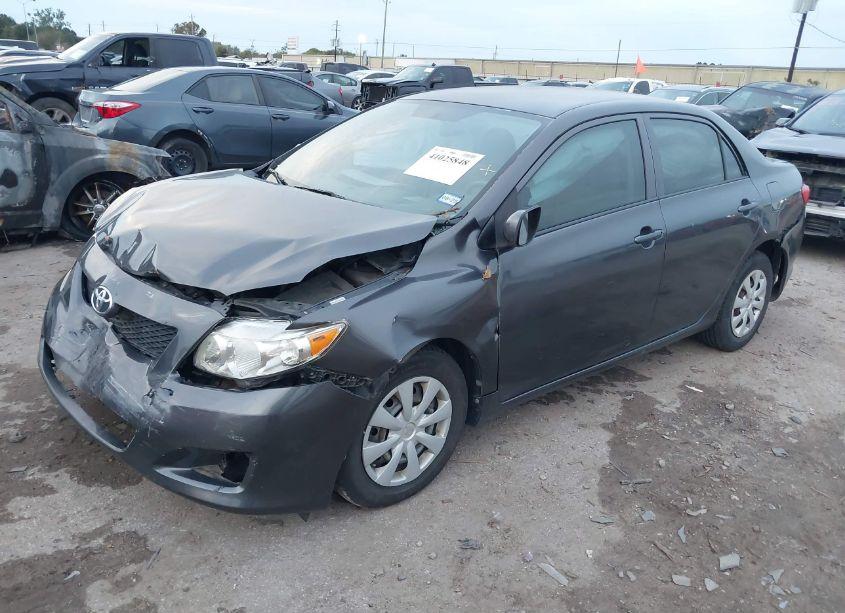 Photo 2 of 2009 Toyota Corolla LE (VIN 1NXBU40E69Z137266)