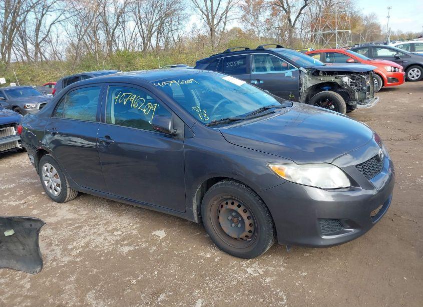 2009 Toyota Corolla LE (VIN 1NXBU40E69Z151944) main photo