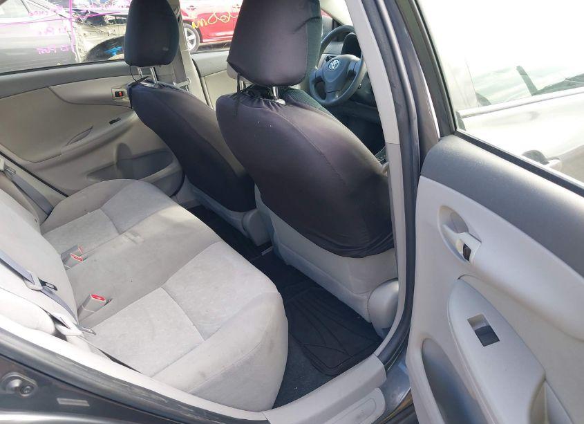 Photo 8 of 2009 Toyota Corolla LE (VIN 1NXBU40E69Z151944)