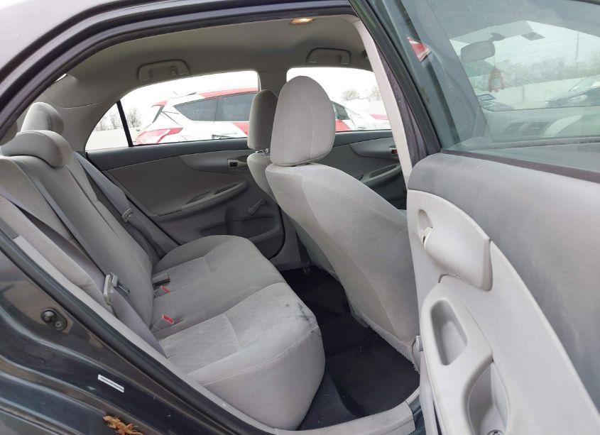 Photo 8 of 2009 Toyota Corolla (VIN 1NXBU40E79Z007089)