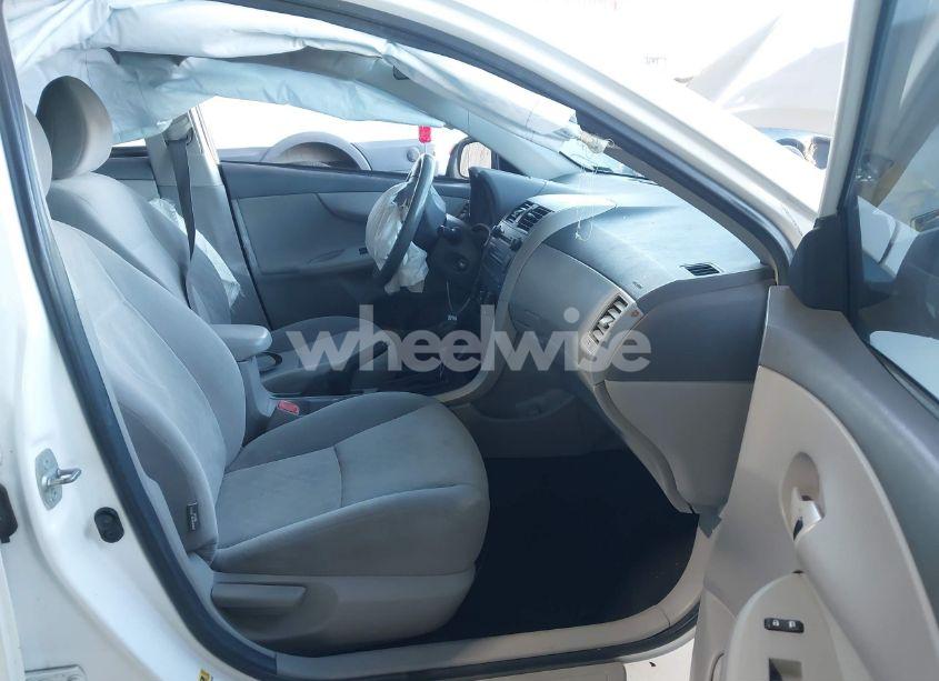 Photo 5 of 2009 Toyota Corolla LE (VIN 1NXBU40E79Z040464)