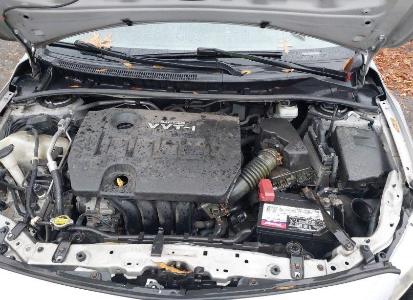 Photo 10 of 2009 Toyota Corolla LE (VIN 1NXBU40E79Z044840)