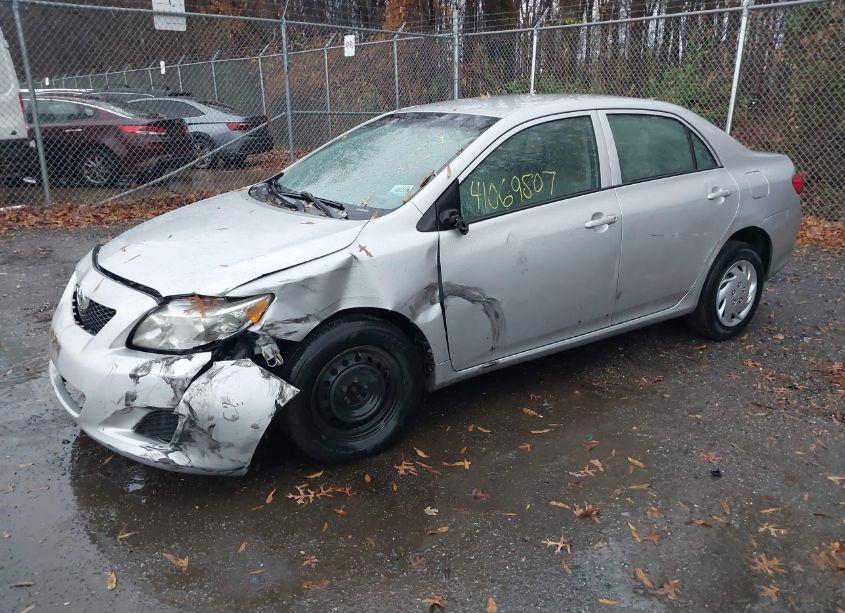 Photo 2 of 2009 Toyota Corolla LE (VIN 1NXBU40E79Z044840)