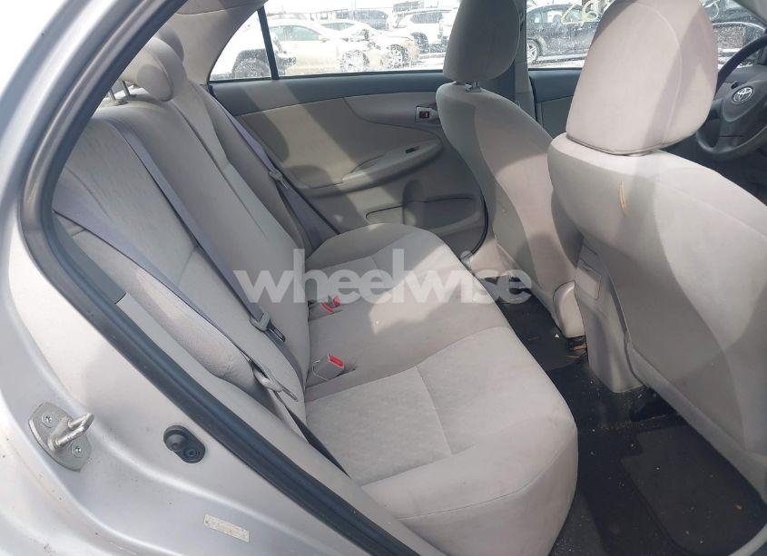 Photo 8 of 2009 Toyota Corolla LE (VIN 1NXBU40E79Z075554)