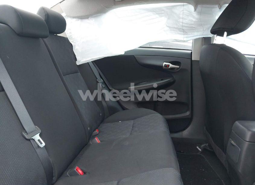 Photo 8 of 2009 Toyota Corolla S (VIN 1NXBU40E79Z088501)