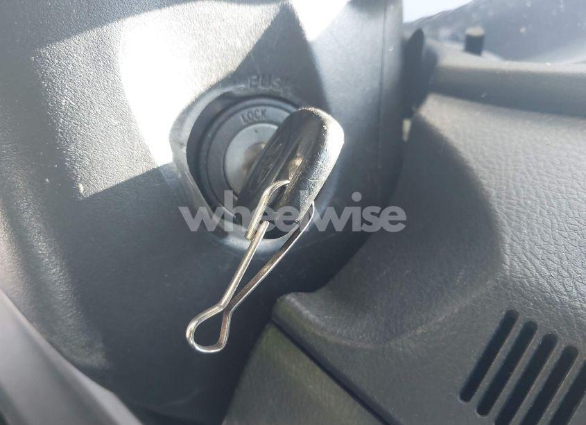 Photo 11 of 2009 Toyota Corolla S (VIN 1NXBU40E79Z102669)