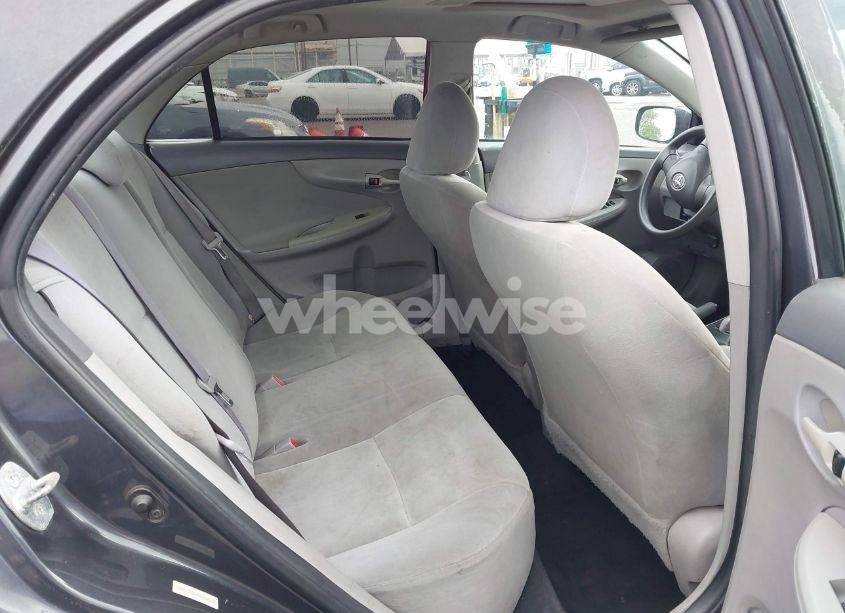 Photo 8 of 2009 Toyota Corolla LE (VIN 1NXBU40E79Z134585)