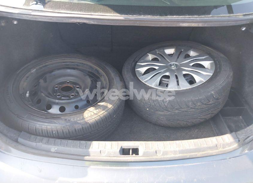 Photo 12 of 2009 Toyota Corolla S (VIN 1NXBU40E79Z151337)