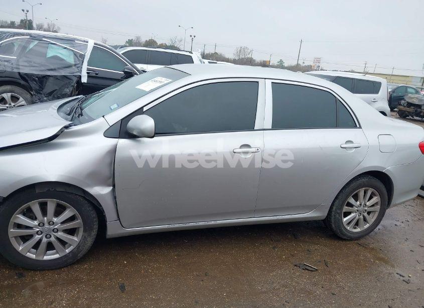 Photo 15 of 2009 Toyota Corolla LE (VIN 1NXBU40E89Z008803)