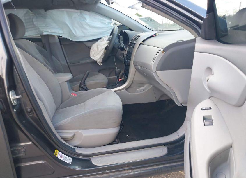 Photo 5 of 2009 Toyota Corolla LE (VIN 1NXBU40E89Z038612)