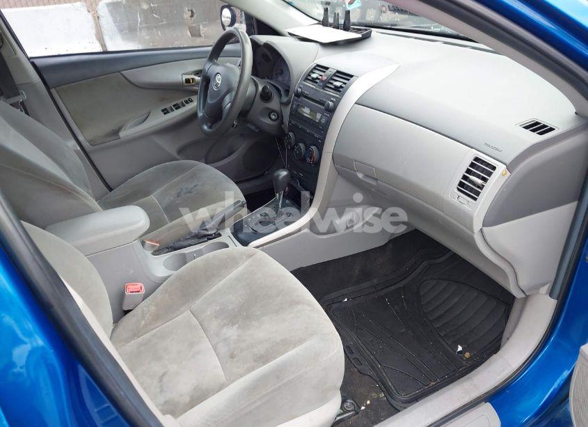 Photo 5 of 2009 Toyota Corolla LE (VIN 1NXBU40E89Z048587)