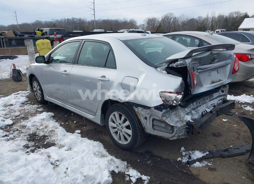 Photo 3 of 2009 Toyota Corolla S (VIN 1NXBU40E89Z060772)