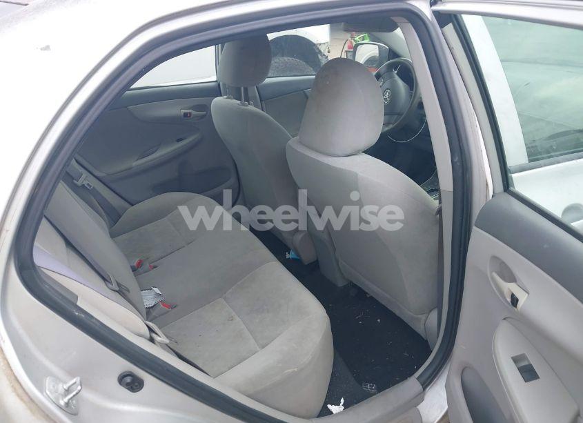 Photo 8 of 2009 Toyota Corolla LE (VIN 1NXBU40E89Z106097)