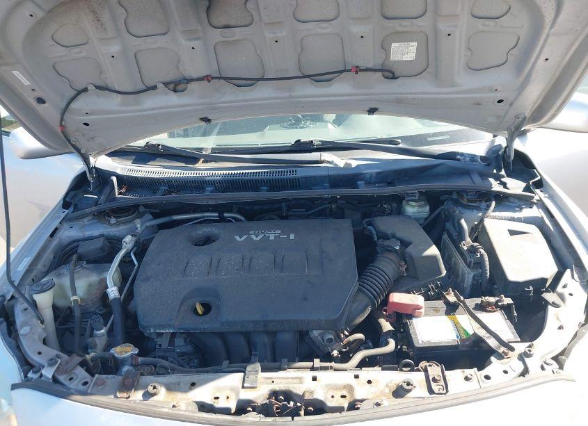 Photo 10 of 2009 Toyota Corolla LE (VIN 1NXBU40E89Z153730)