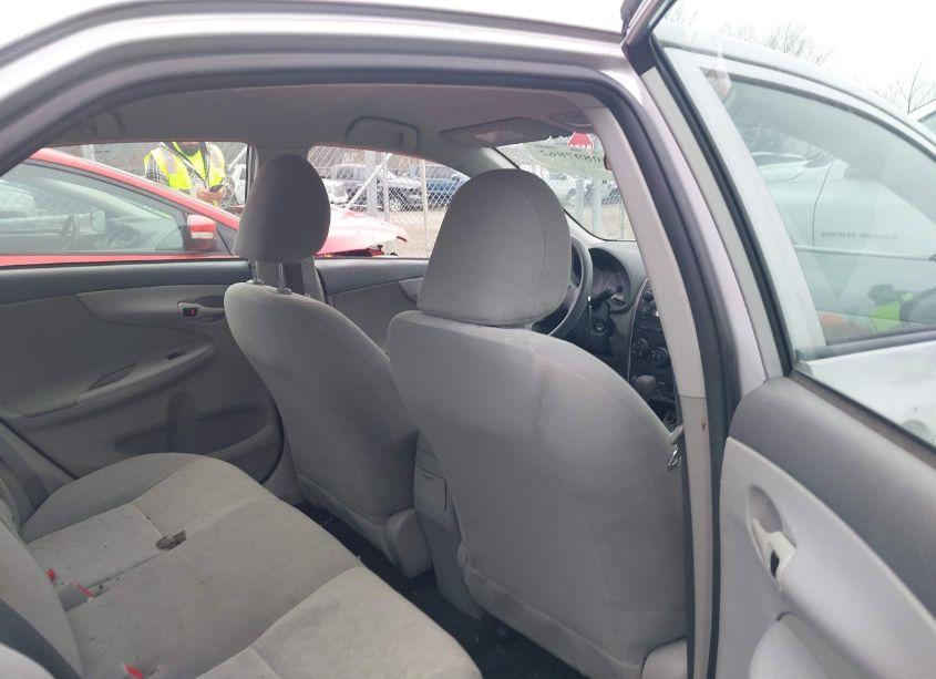 Photo 8 of 2009 Toyota Corolla LE (VIN 1NXBU40E89Z159656)