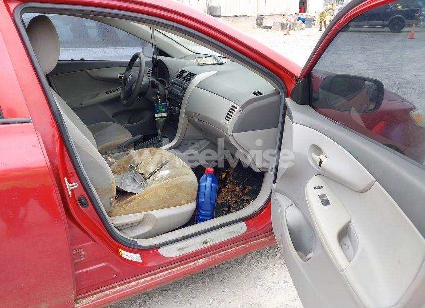 Photo 5 of 2009 Toyota Corolla LE (VIN 1NXBU40E99Z012715)