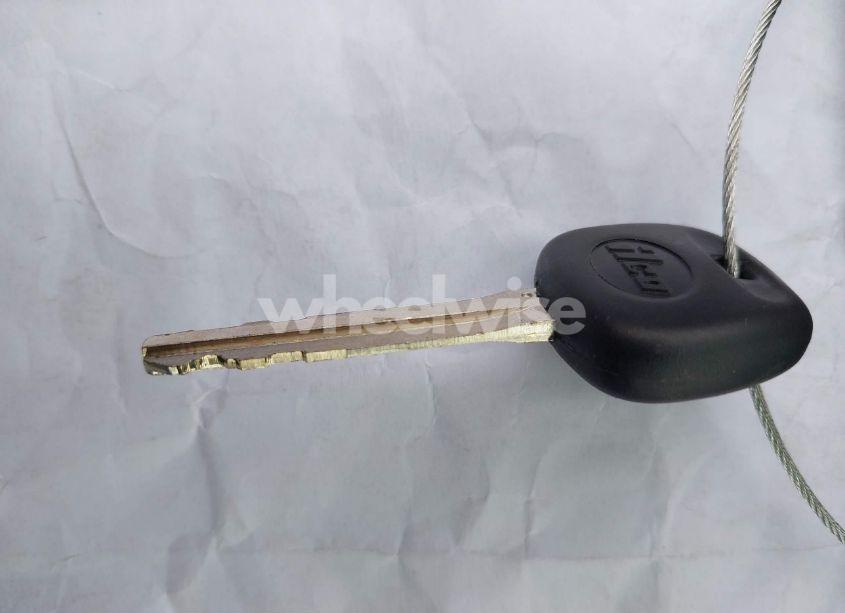 Photo 11 of 2009 Toyota Corolla S (VIN 1NXBU40E99Z017493)