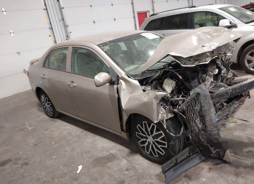 2009 Toyota Corolla LE (VIN 1NXBU40E99Z032124) main photo