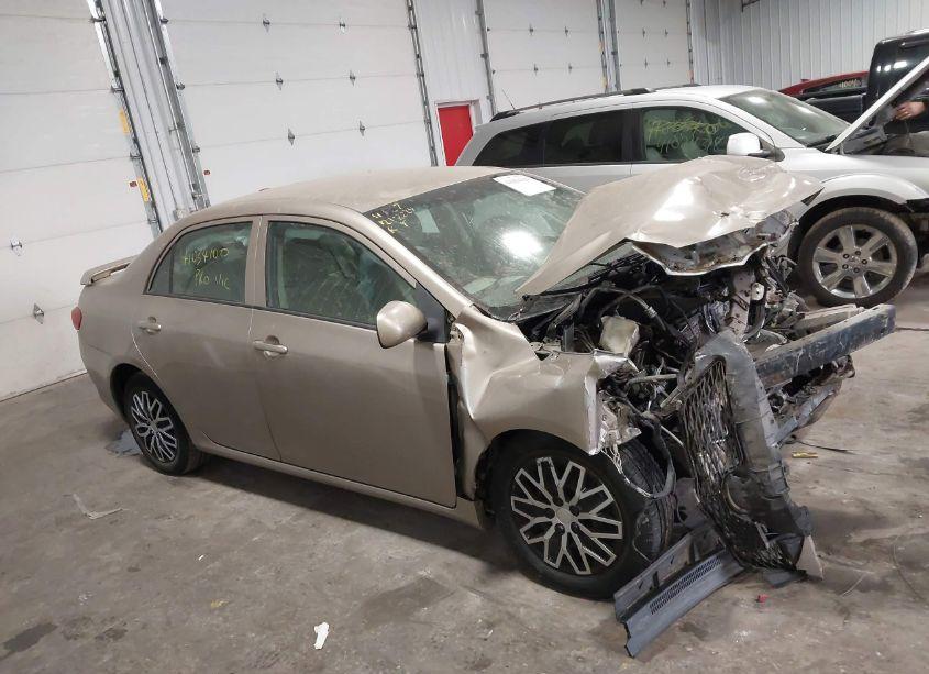 Photo 13 of 2009 Toyota Corolla LE (VIN 1NXBU40E99Z032124)