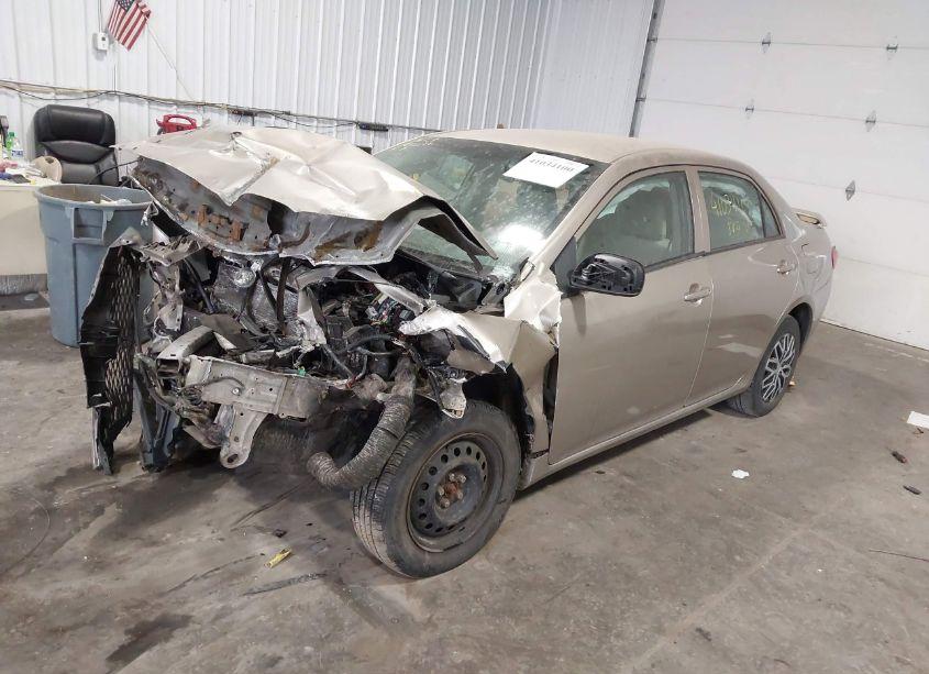 Photo 2 of 2009 Toyota Corolla LE (VIN 1NXBU40E99Z032124)