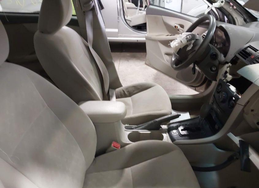 Photo 5 of 2009 Toyota Corolla LE (VIN 1NXBU40E99Z032124)