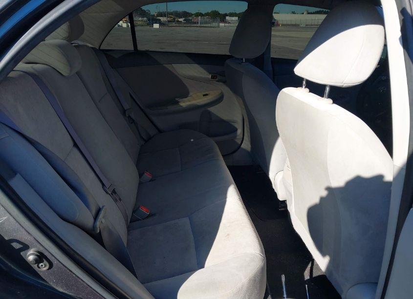 Photo 8 of 2009 Toyota Corolla LE (VIN 1NXBU40E99Z052700)