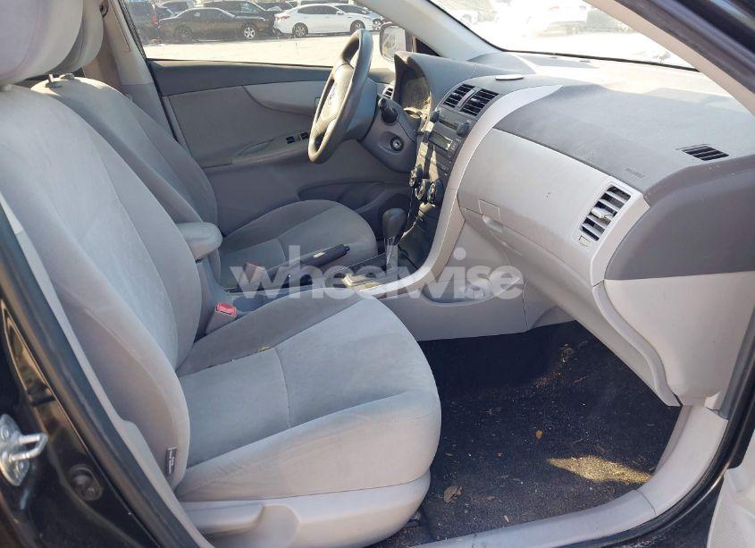 Photo 5 of 2009 Toyota Corolla LE (VIN 1NXBU40E99Z058710)