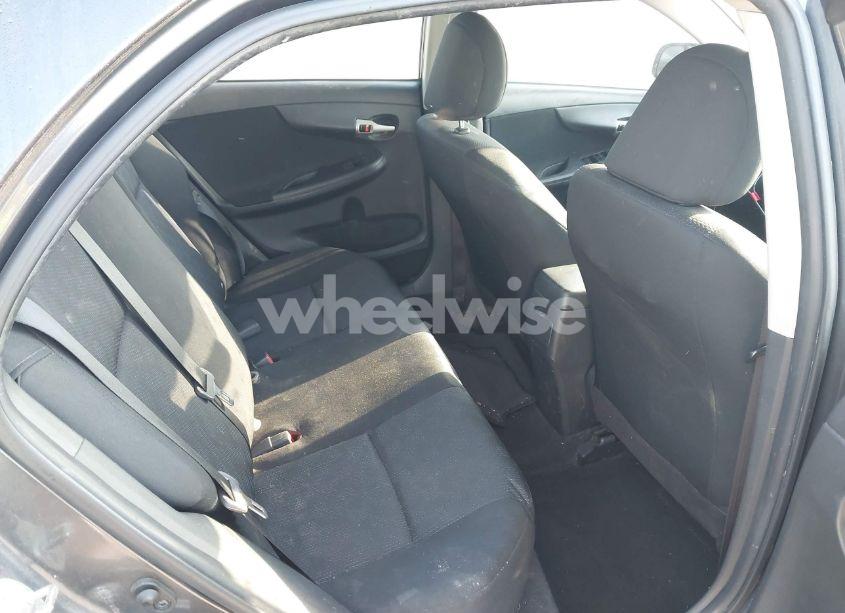 Photo 8 of 2009 Toyota Corolla S (VIN 1NXBU40E99Z082778)