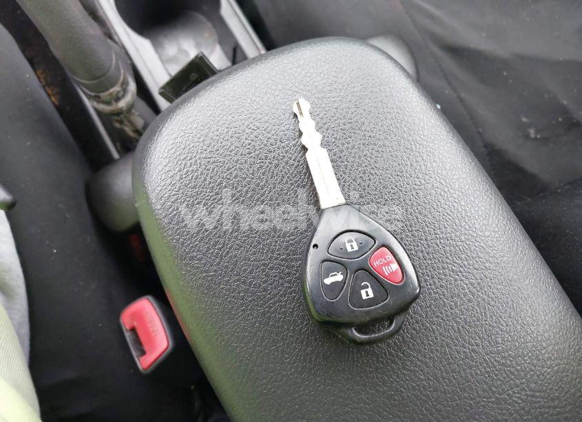 Photo 11 of 2009 Toyota Corolla S (VIN 1NXBU40E99Z095370)