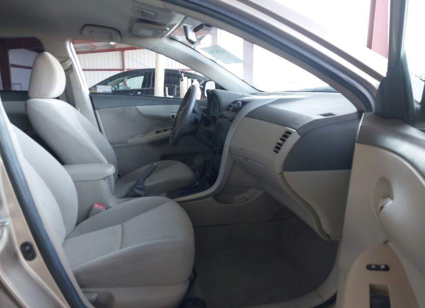 Photo 5 of 2009 Toyota Corolla LE (VIN 1NXBU40E99Z099497)