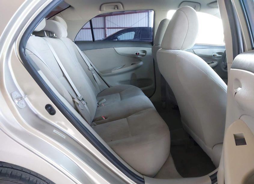 Photo 8 of 2009 Toyota Corolla LE (VIN 1NXBU40E99Z099497)