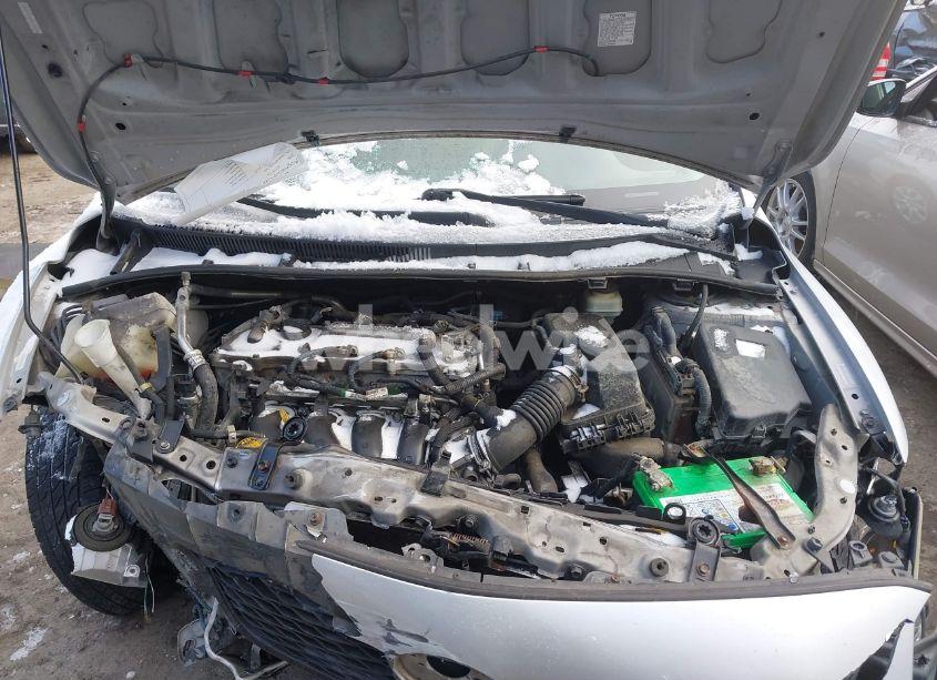 Photo 10 of 2009 Toyota Corolla LE (VIN 1NXBU40E99Z112426)