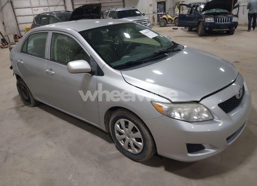 2009 Toyota Corolla LE (VIN 1NXBU40EX9Z024937) main photo