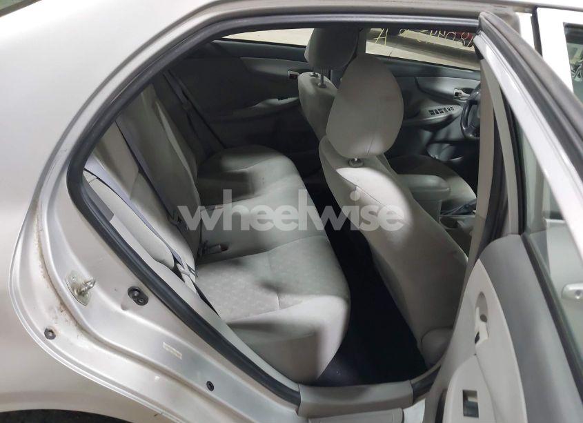 Photo 8 of 2009 Toyota Corolla LE (VIN 1NXBU40EX9Z024937)