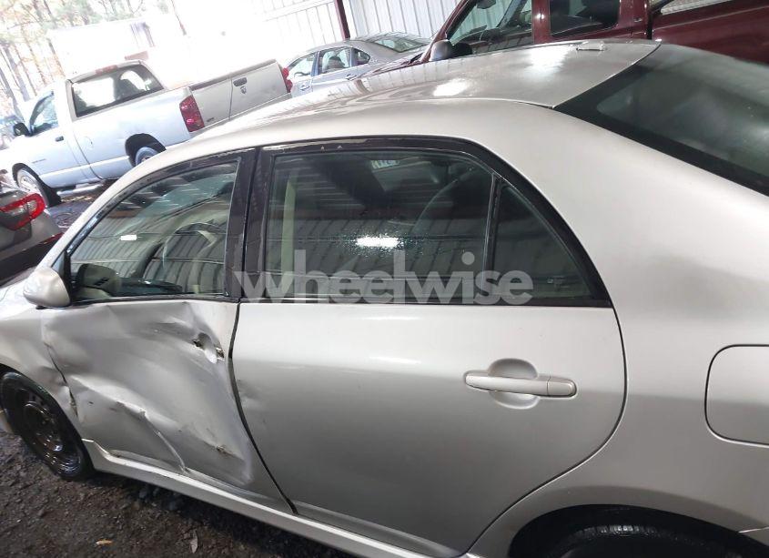 Photo 13 of 2009 Toyota Corolla S (VIN 1NXBU40EX9Z046856)