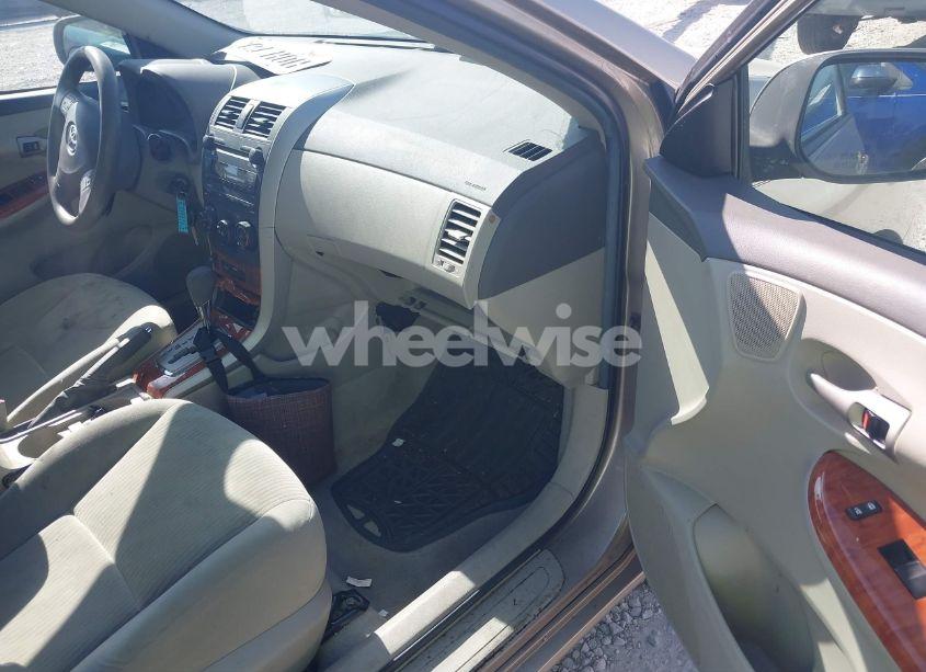 Photo 5 of 2009 Toyota Corolla XLE (VIN 1NXBU40EX9Z072437)