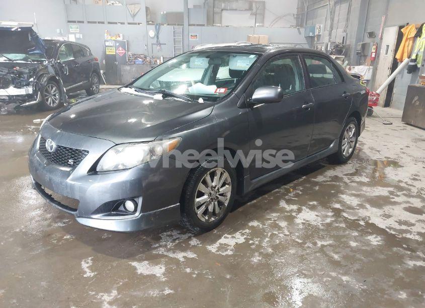 Photo 2 of 2009 Toyota Corolla S (VIN 1NXBU40EX9Z077122)