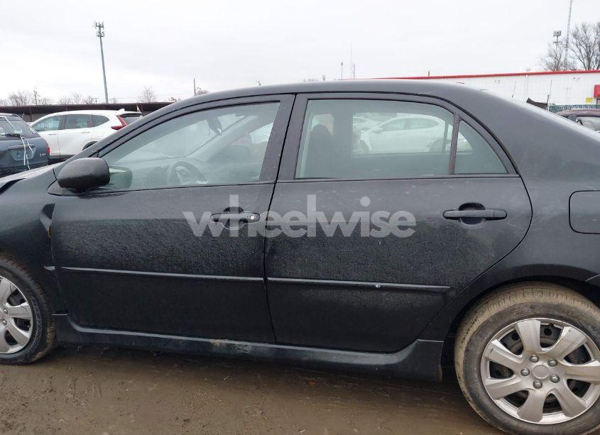 Photo 14 of 2009 Toyota Corolla S (VIN 1NXBU40EX9Z082787)