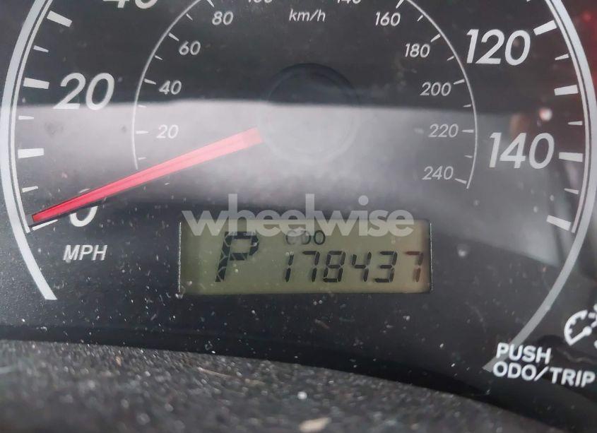 Photo 15 of 2009 Toyota Corolla S (VIN 1NXBU40EX9Z082787)