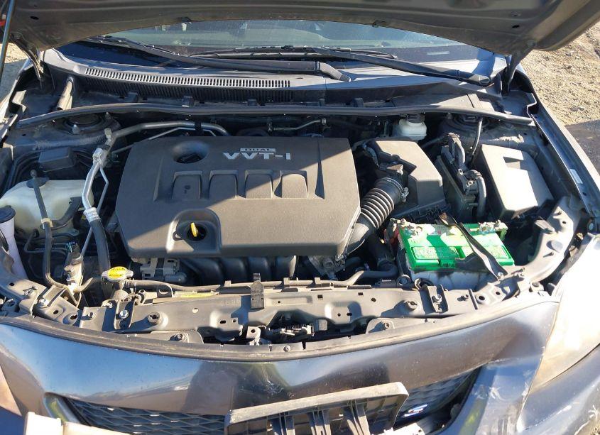 Photo 10 of 2009 Toyota Corolla S (VIN 1NXBU40EX9Z105405)