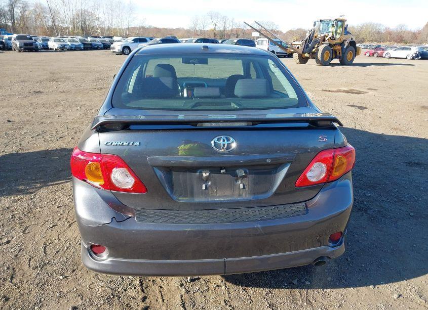 Photo 16 of 2009 Toyota Corolla S (VIN 1NXBU40EX9Z105405)
