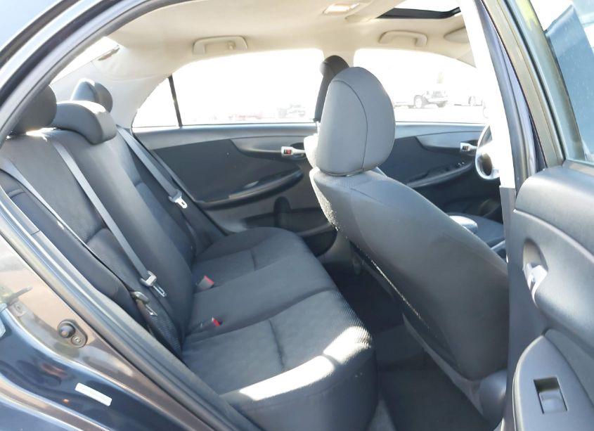 Photo 8 of 2009 Toyota Corolla S (VIN 1NXBU40EX9Z105405)