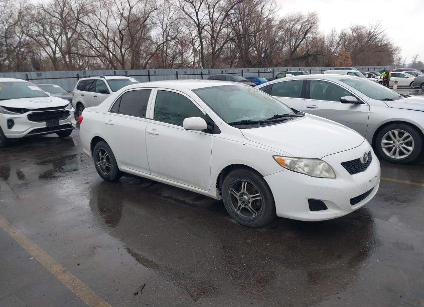 2010 Toyota Corolla LE (VIN 1NXBU4EE0AZ184225) main photo