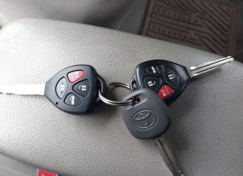 Photo 11 of 2010 Toyota Corolla LE (VIN 1NXBU4EE0AZ184225)