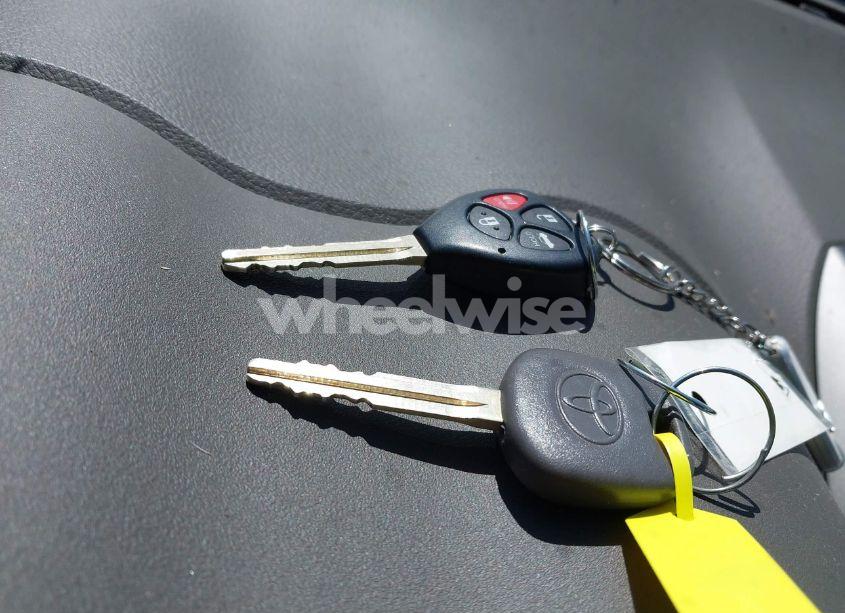 Photo 11 of 2010 Toyota Corolla LE (VIN 1NXBU4EE0AZ190817)